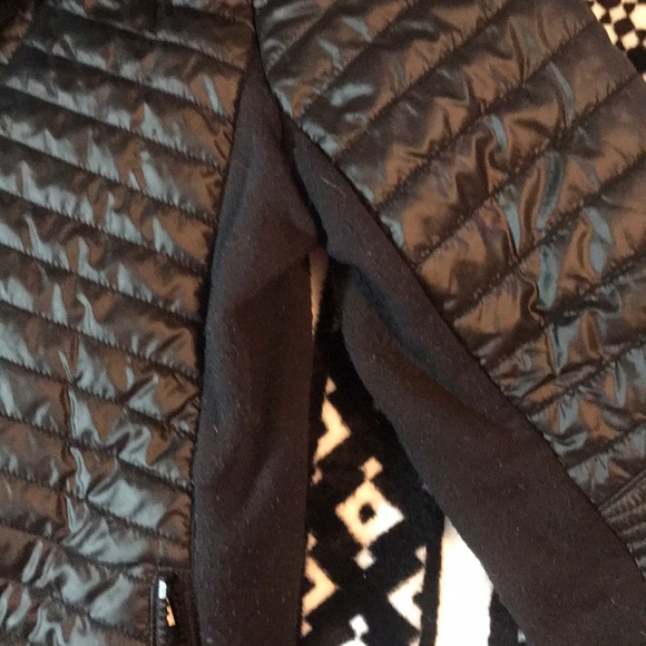 Kenneth Cole puffer jacket - Picture 3 of 10